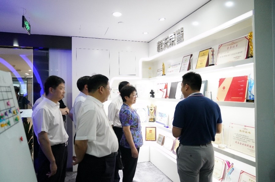 沖破險阻 砥礪前行 —— 省領導蒞臨程天科技